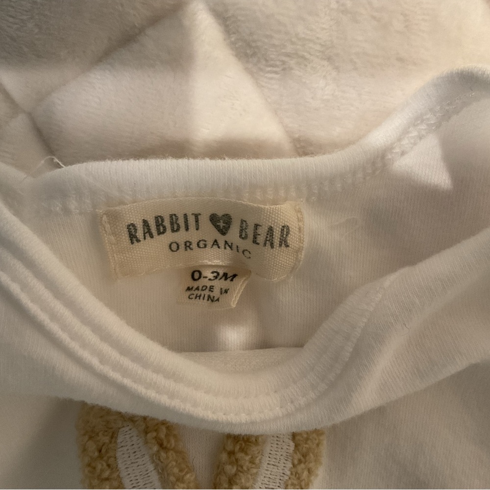 🔴Baby Onesie and Pants Set with Bunny Design🔴 - Picture 7 of 7